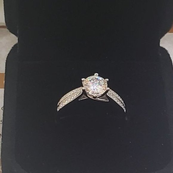 1 Carat Moissanite Engagement Ring in 925 Sterling Silver Band, D-FL - Picture 6 of 12